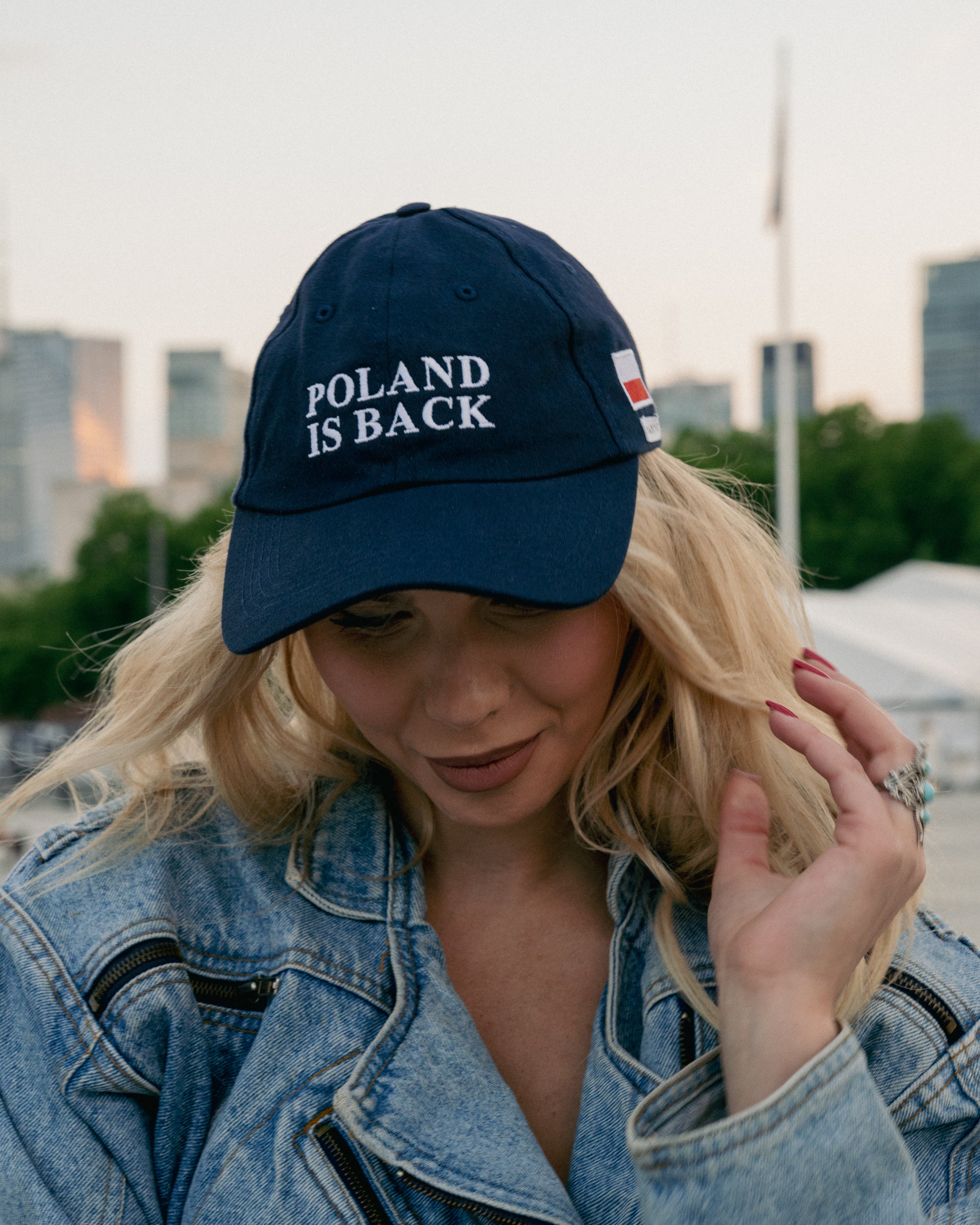 POLAND IS BACK - CZAPKA Z DASZKIEM